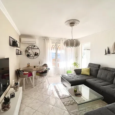 Apartment Bright And Quiet Nest With Nice View In